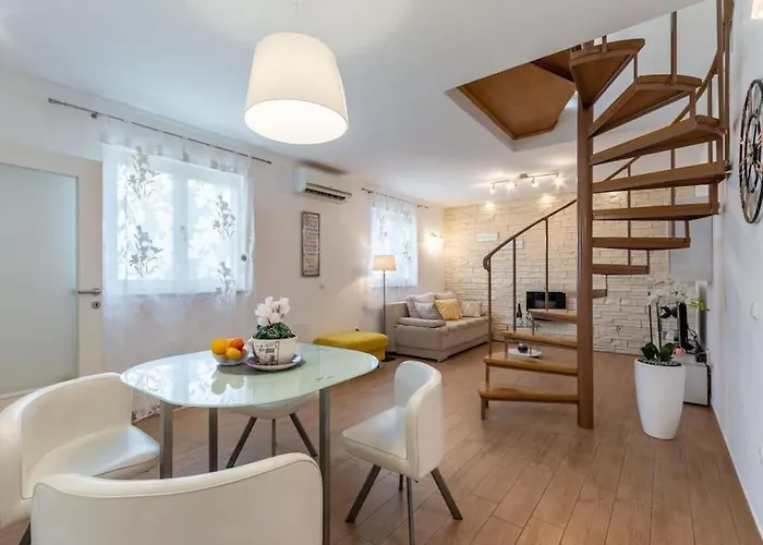 Daire Sun House In The Centre Split